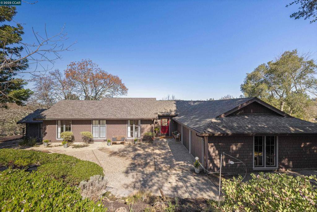 Orinda, CA 94563,670 Kite Hill Rd