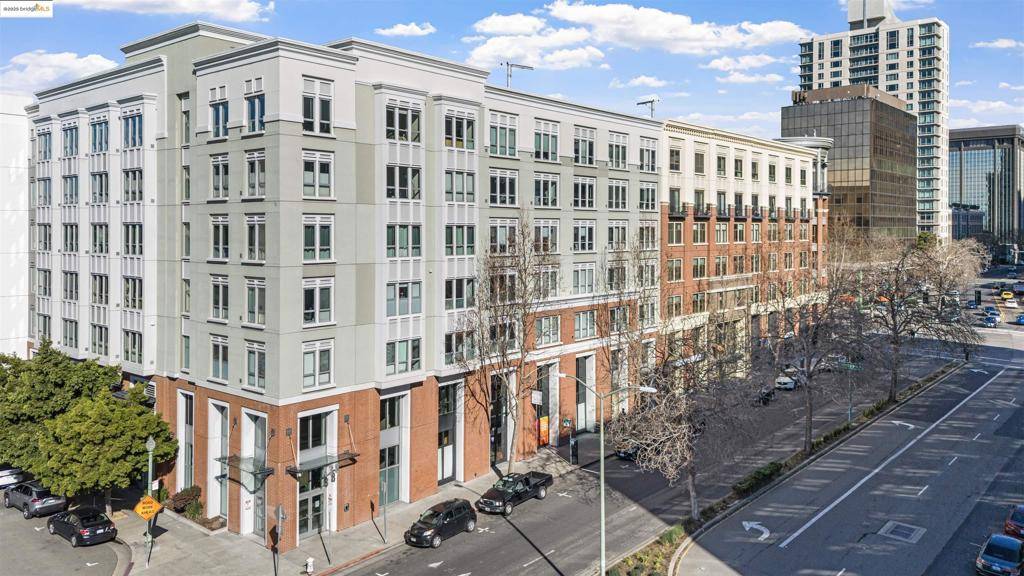 Oakland, CA 94612-2332,438 W Grand Ave #422