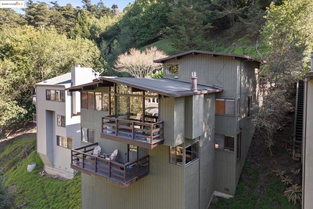 Oakland, CA 94611,6389 Longcroft Dr