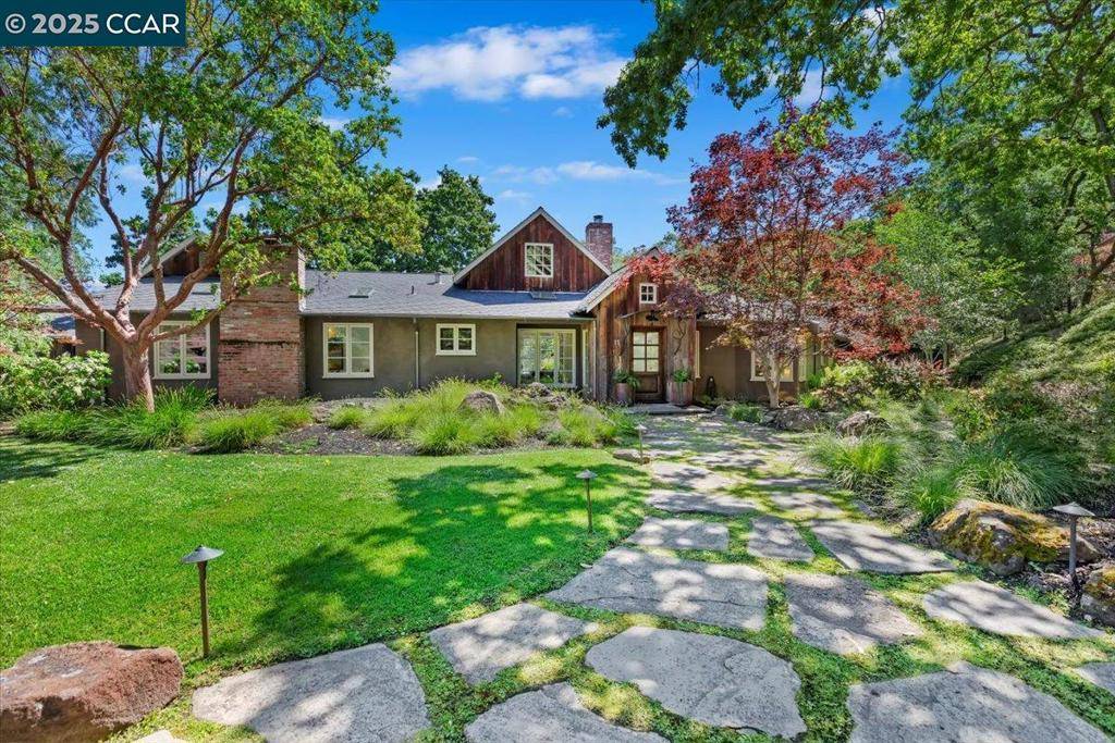 Orinda, CA 94563,15 Cascade Ln