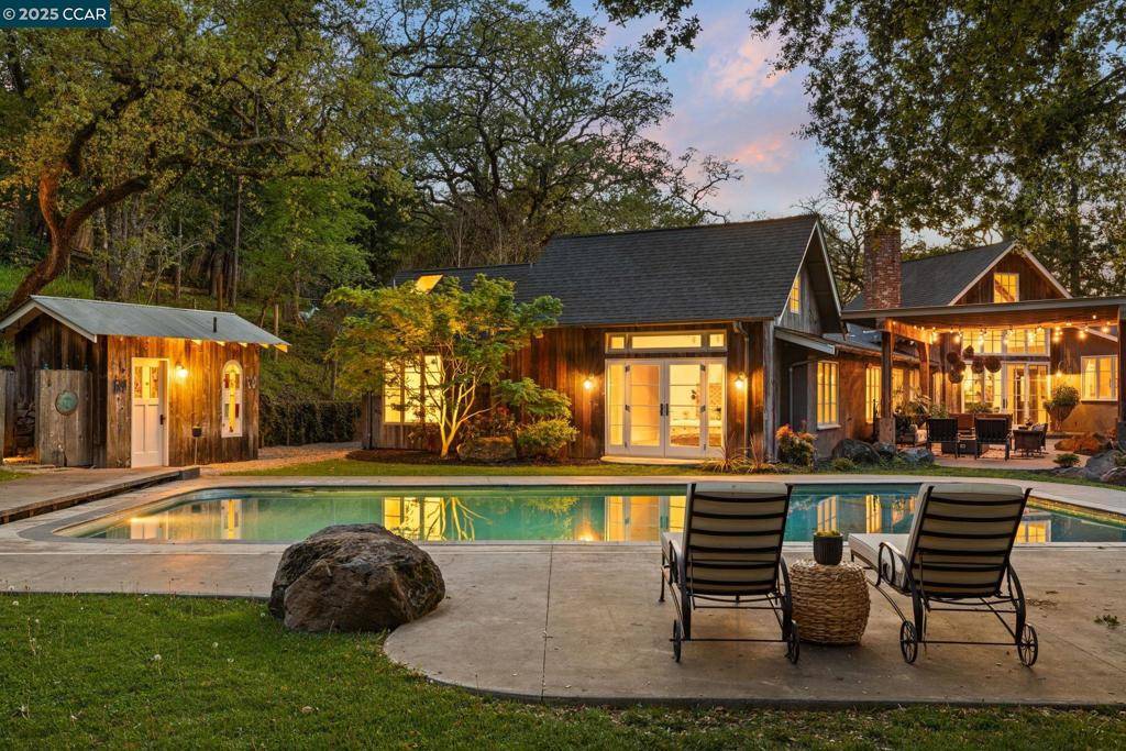 Orinda, CA 94563,15 Cascade Ln