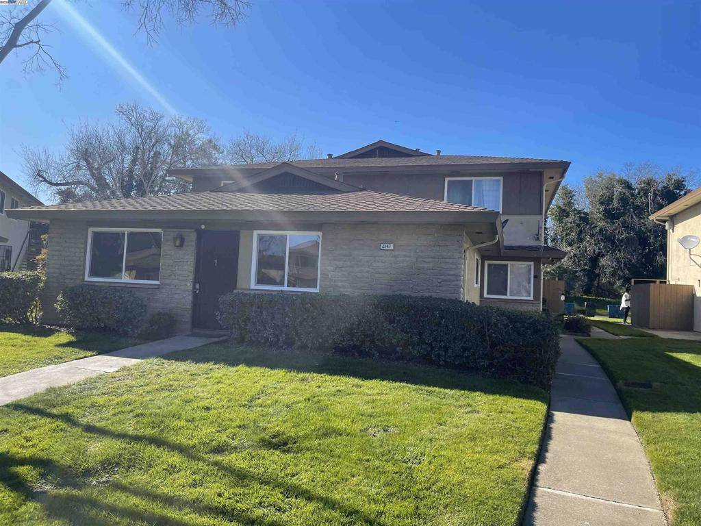 Union City, CA 94587,2147 Eric Ct #1