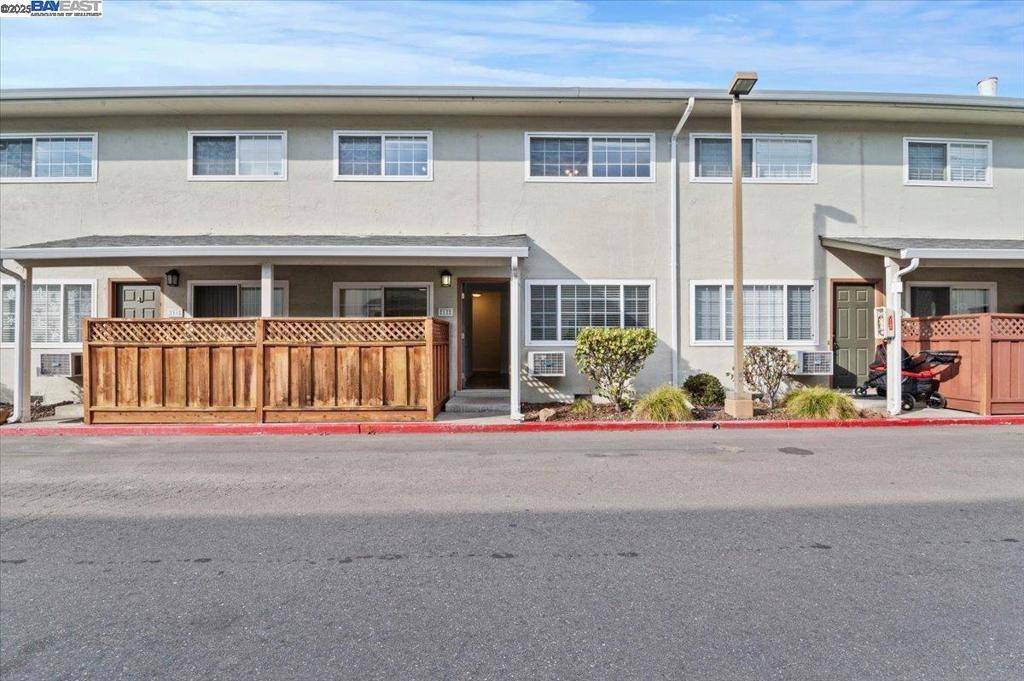 San Leandro, CA 94579,740 Fargo Ave #12