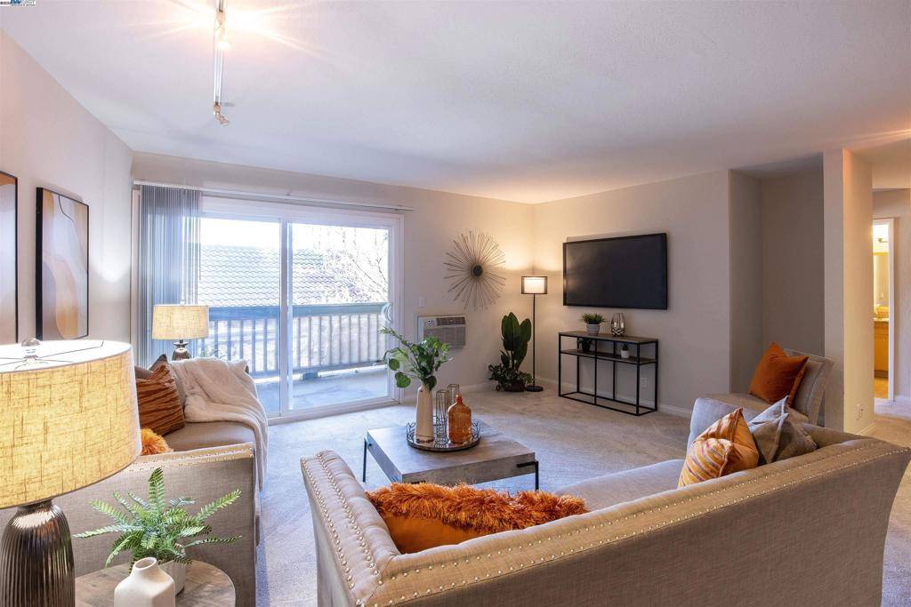 Livermore, CA 94550,1087 Murrieta Blvd #248
