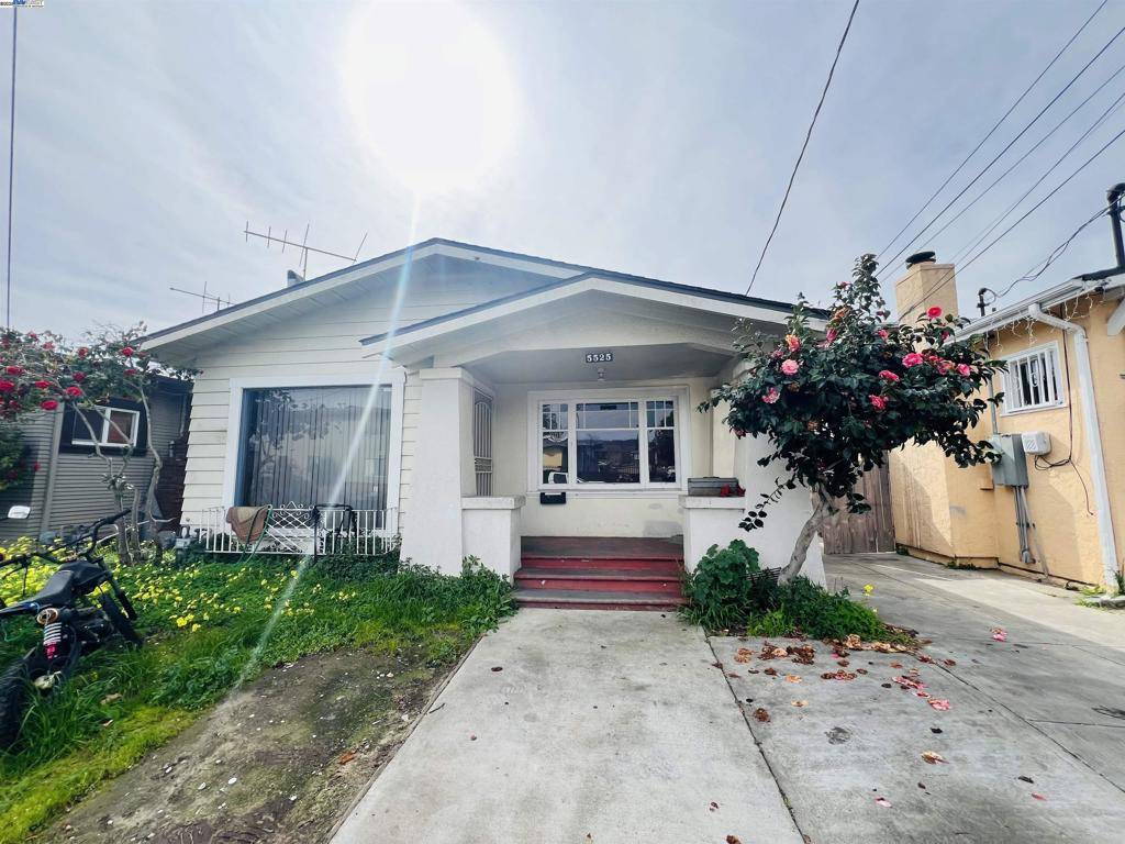Oakland, CA 94621,5525 Harvey Ave