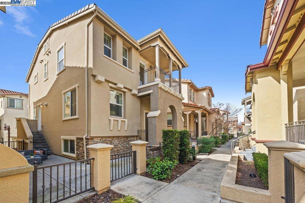 Fremont, CA 94539,49030 Feather Grass Ter