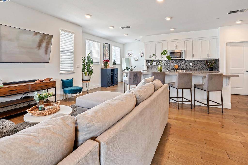 Hayward, CA 94544,349 Rhythm Ln