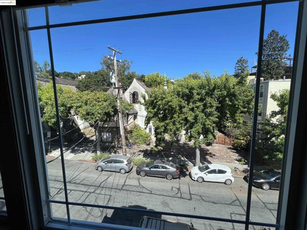 Berkeley, CA 94709-1859,1846 SPRUCE ST