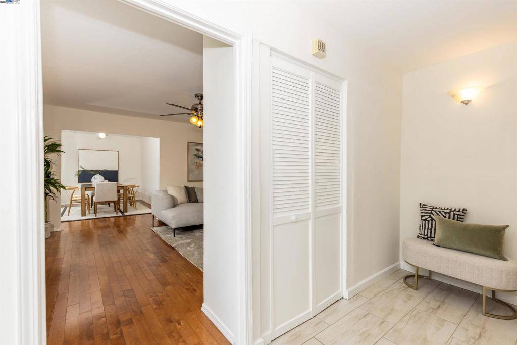 Oakland, CA 94605,3888 Delmont Ave.