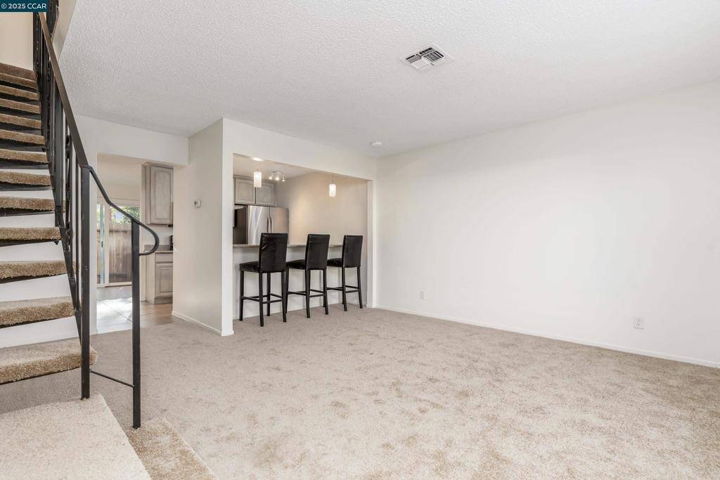 Vacaville, CA 95688-3631,490 Edgewood Dr #22