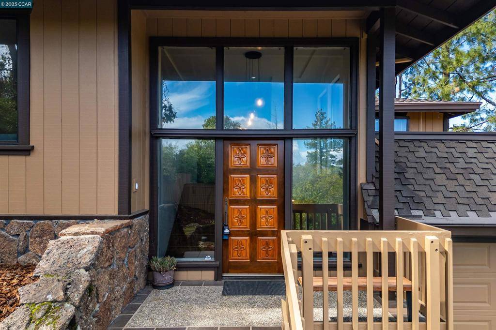 Concord, CA 94518,910 Ridge Dr