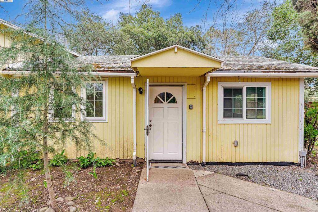 Glen Ellen, CA 95442,13020 Arnold Dr