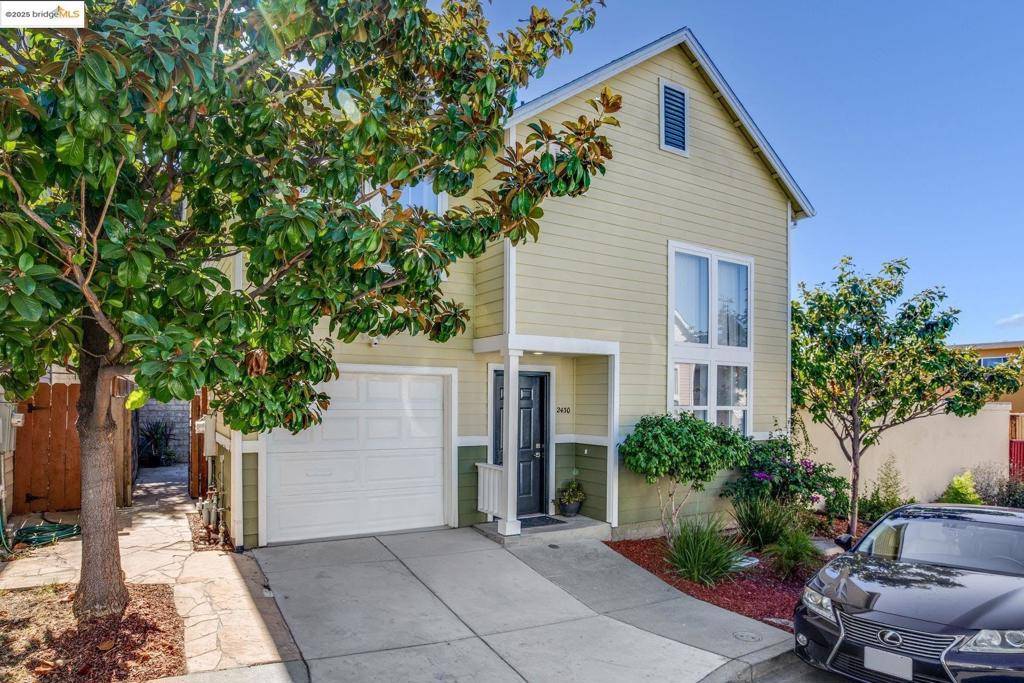 Oakland, CA 94603,2430 Siesta Ln