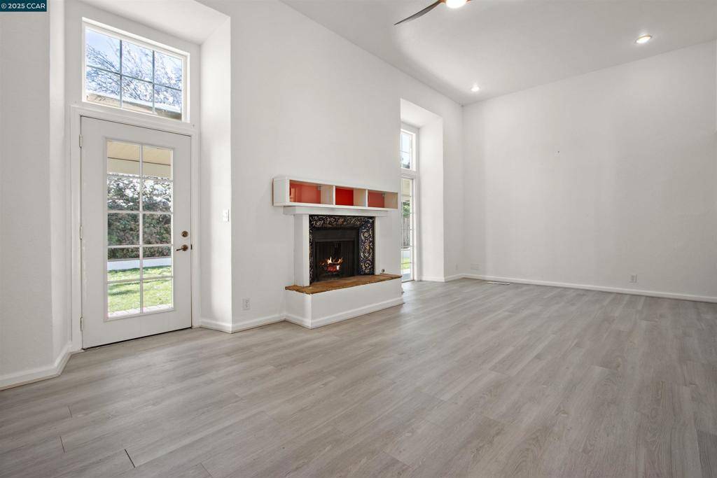 Pleasant Hill, CA 94523,759 Camelback Rd