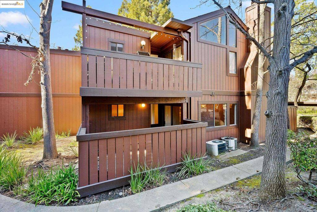 Pleasant Hill, CA 94523,872 Camelback Place