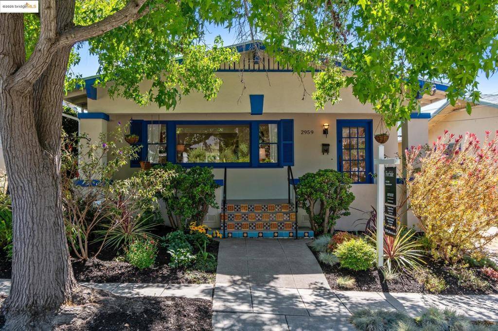 Oakland, CA 94602,2959 California St