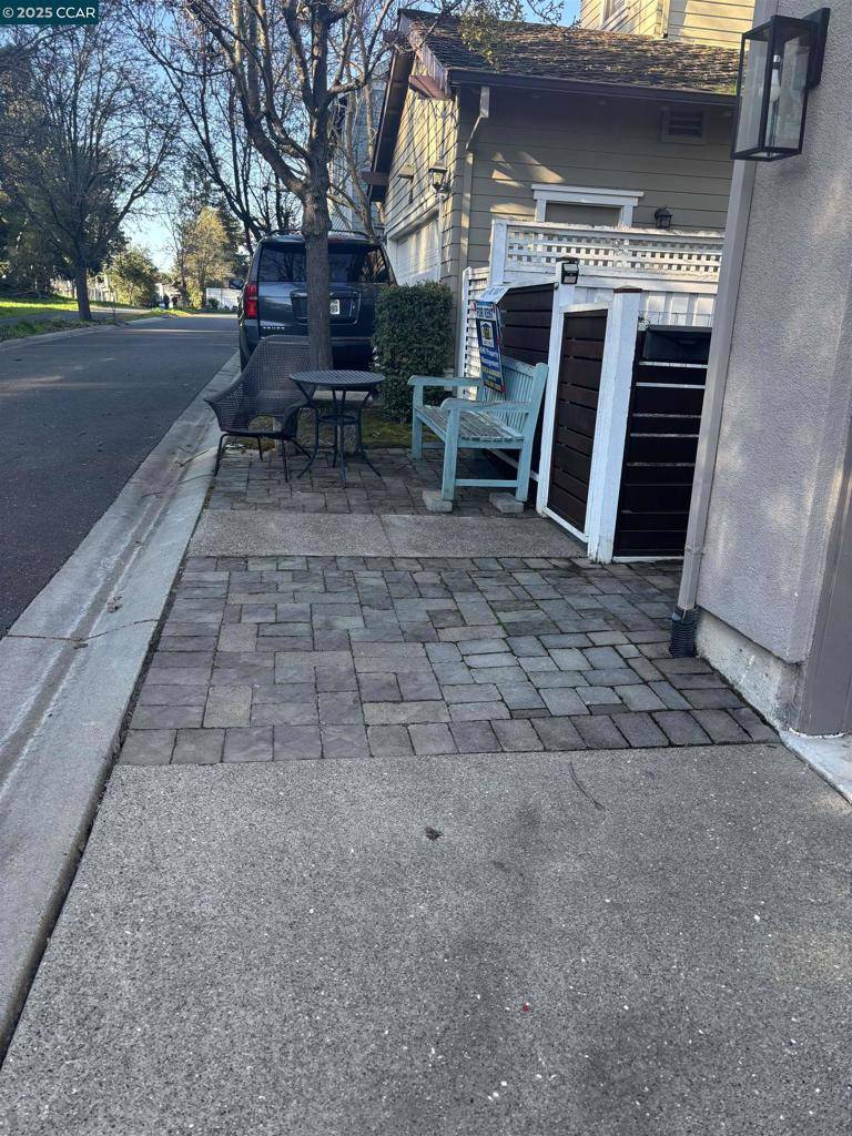 Hercules, CA 94547,1129 Promenade St