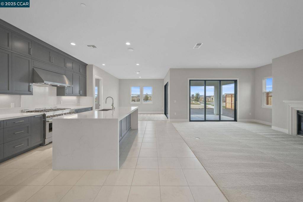 Tracy, CA 95377,1601 White Rock Dr