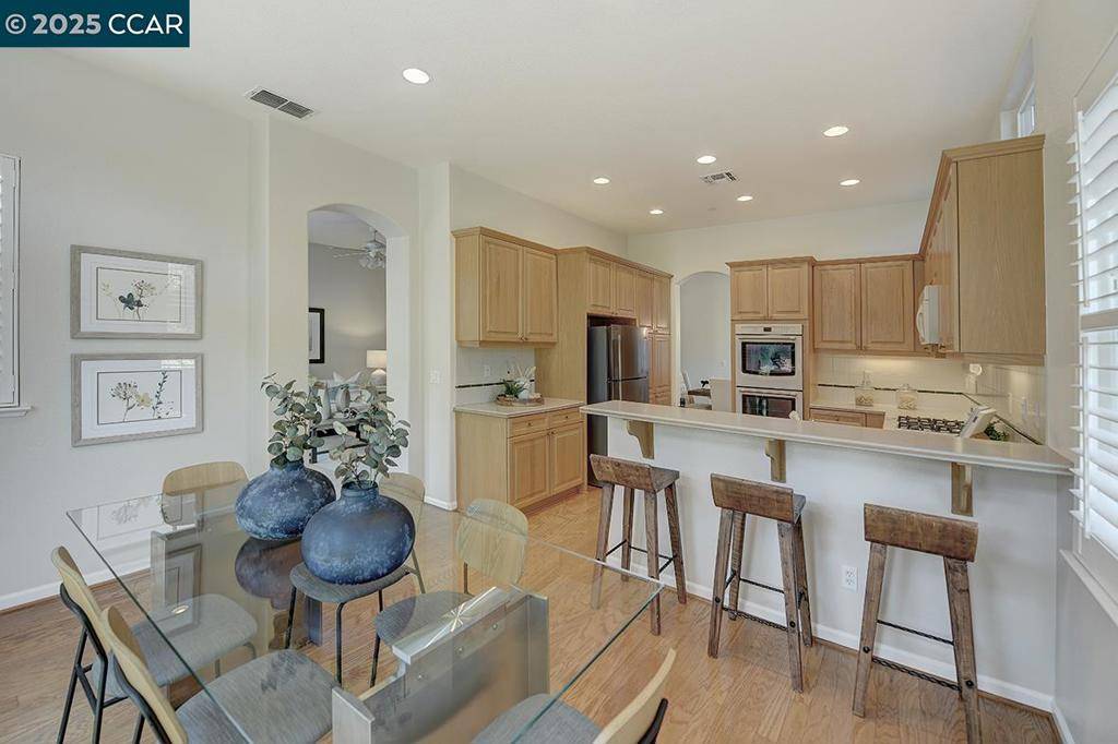 Walnut Creek, CA 94595,6401 Horsemans Canyon Dr