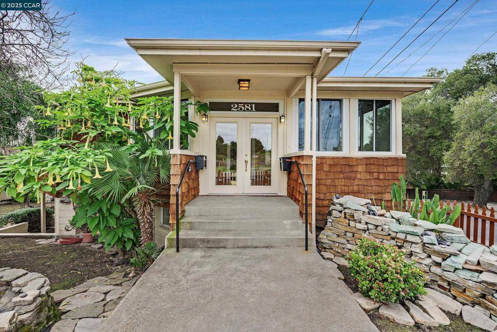 Pinole, CA 94564,2581 Charles Ave