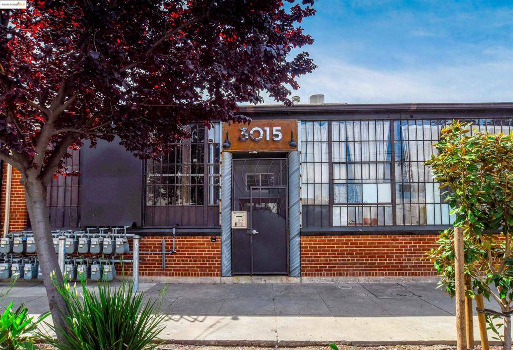 Oakland, CA 94608,3015 Myrtle ST #14