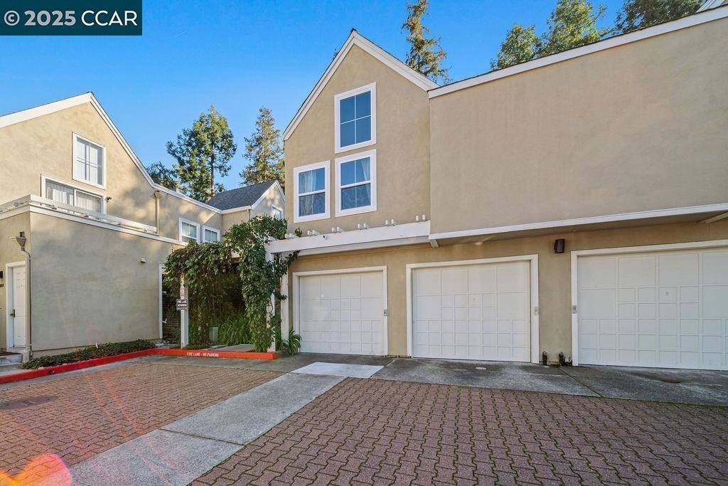 Walnut Creek, CA 94597,267 Kingston Way