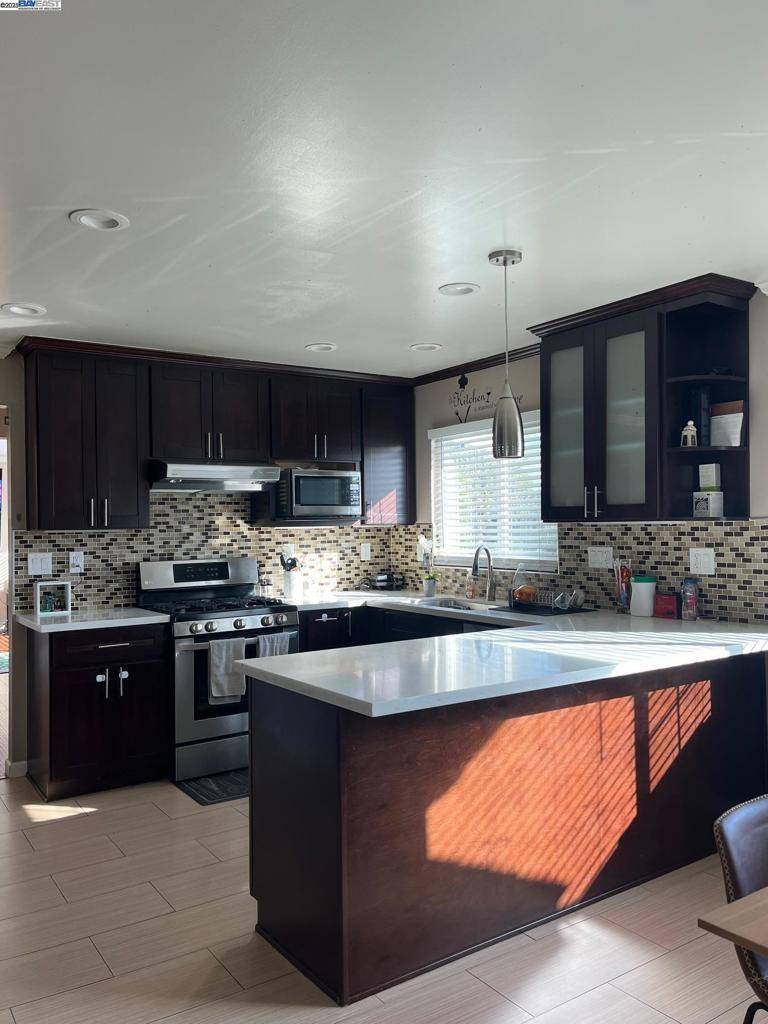 Fremont, CA 94536,38270 Farwell Dr