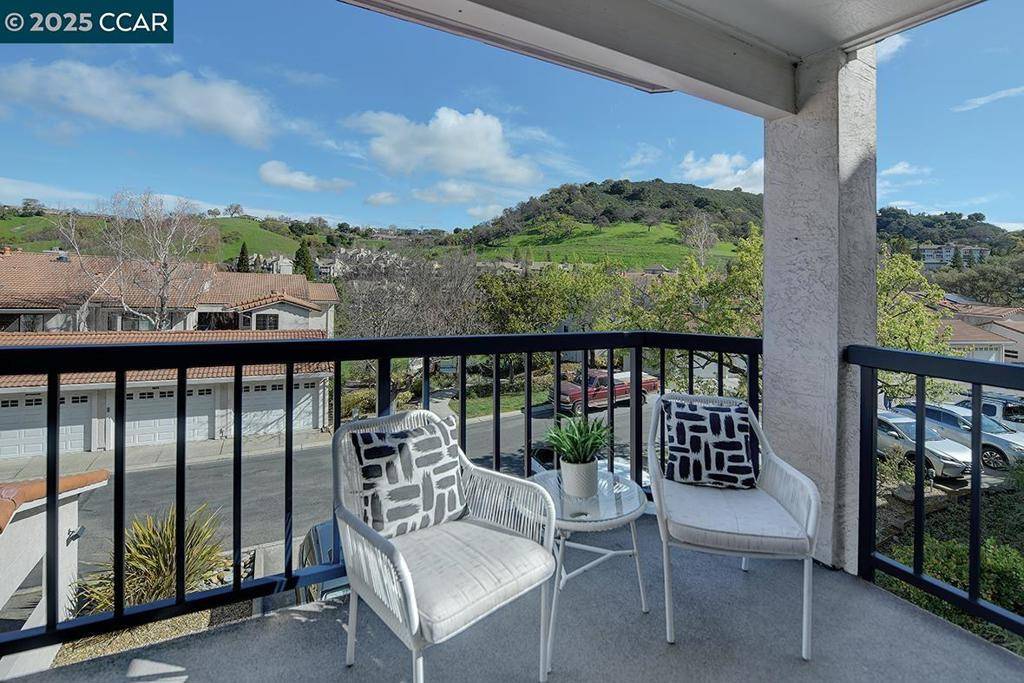 Walnut Creek, CA 94595,4449 Terra Granada Dr #4A