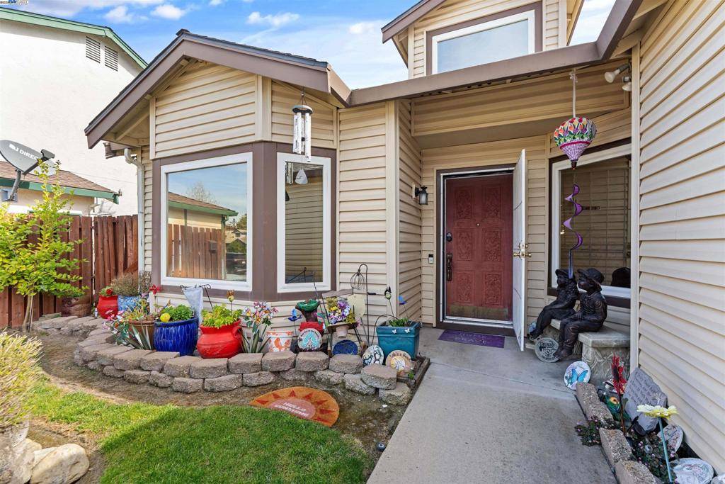 Antioch, CA 94531,2901 Larkspur Dr.