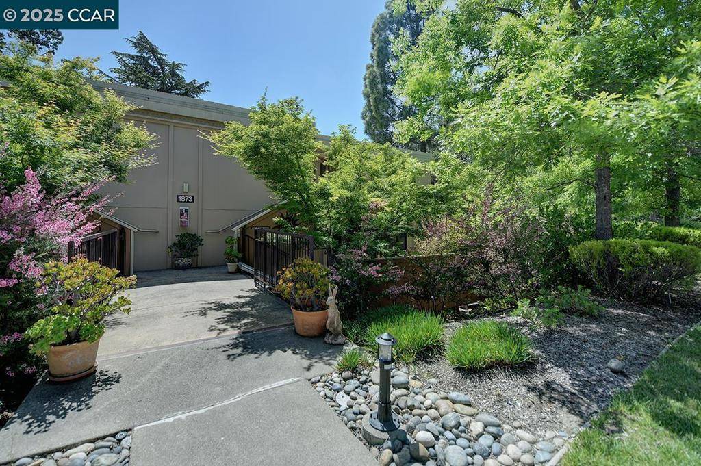 Walnut Creek, CA 94595,1873 Golden Rain Rd. #3