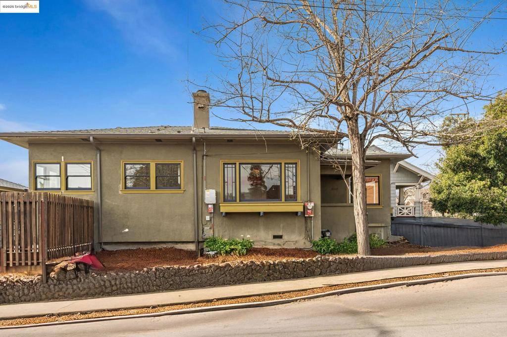 Oakland, CA 94618,5150 Coronado Ave