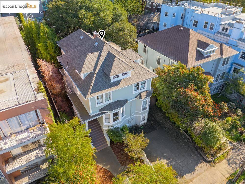 Berkeley, CA 94704,2535 Hillegass Ave