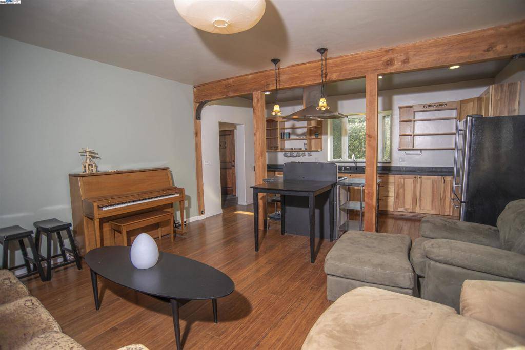 Willits, CA 95490,4340 Blackhawk Dr