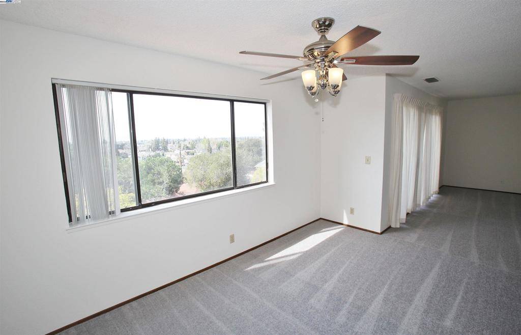 Hayward, CA 94541,22012 Sevilla Rd #91