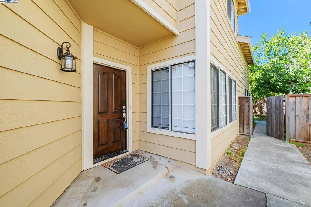 Fremont, CA 94555,34319 Platinum Ter