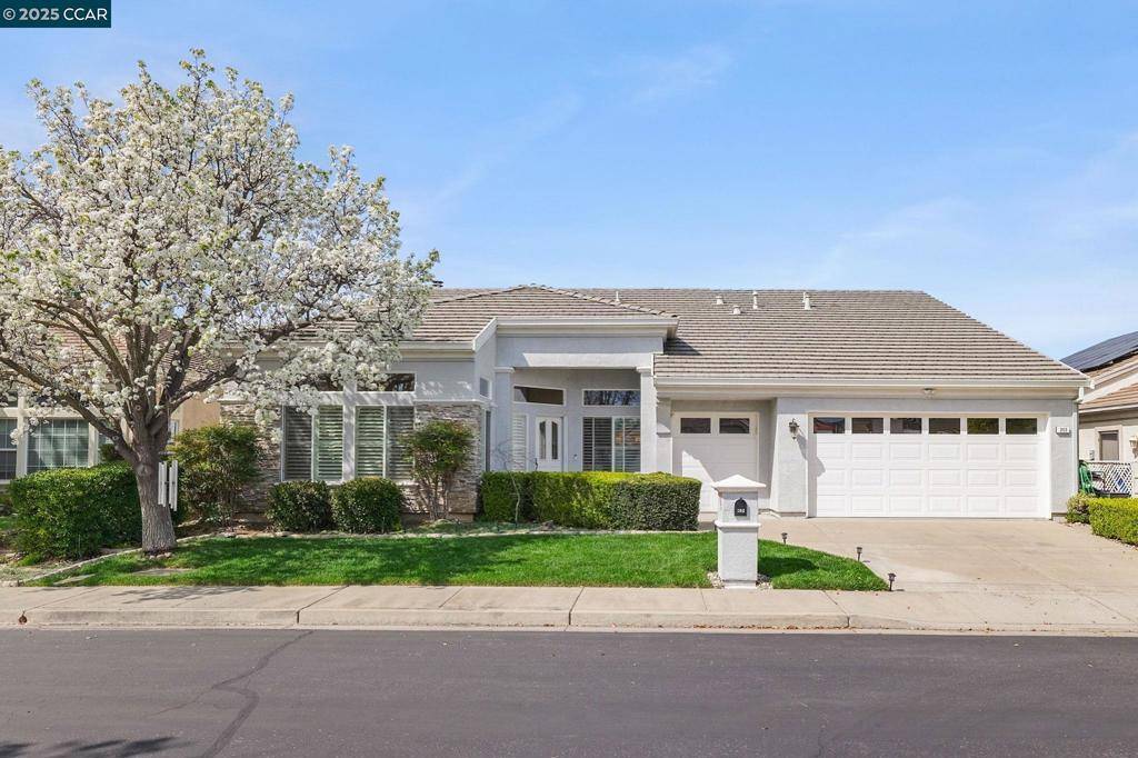 Brentwood, CA 94513,203 Honeygold Lane