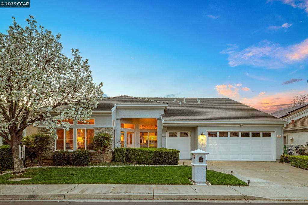 Brentwood, CA 94513,203 Honeygold Lane