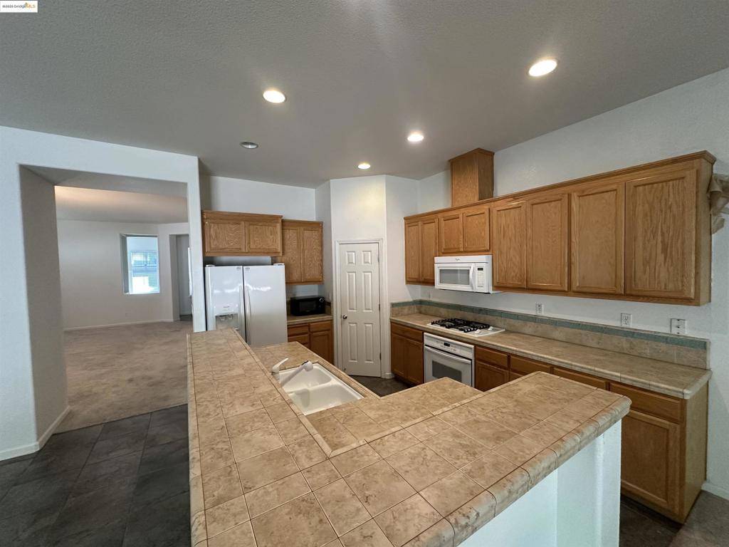 Oakley, CA 94561,15 Renoir Ct