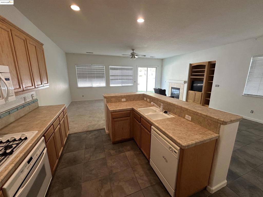 Oakley, CA 94561,15 Renoir Ct