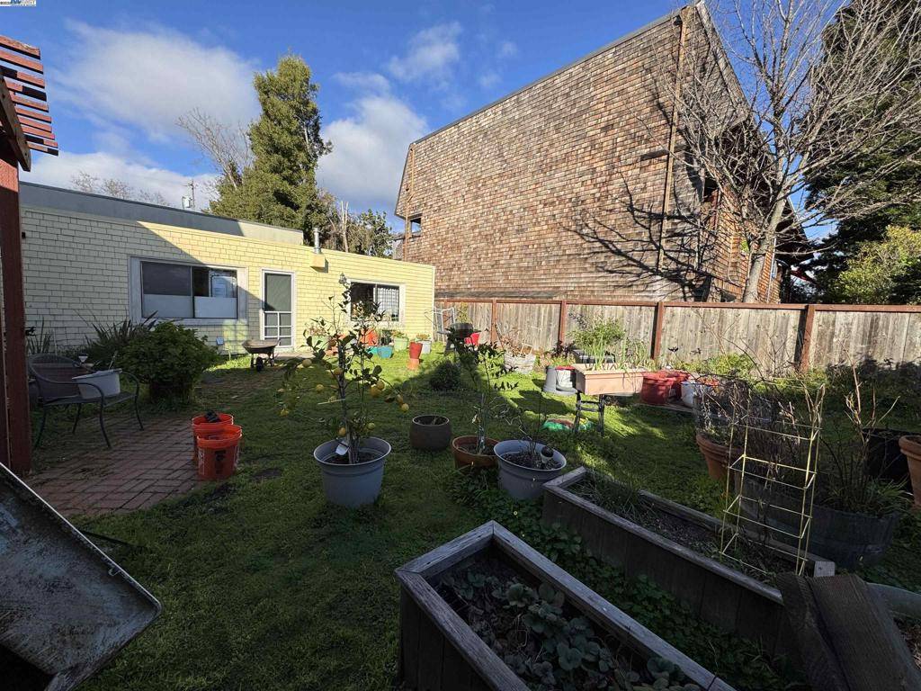 San Rafael, CA 94901,1214 Lincoln Ave
