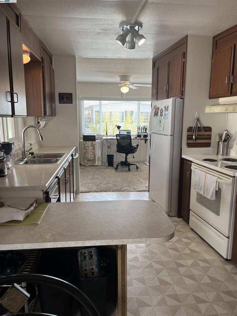 San Leandro, CA 94579,156 Santa Teresa