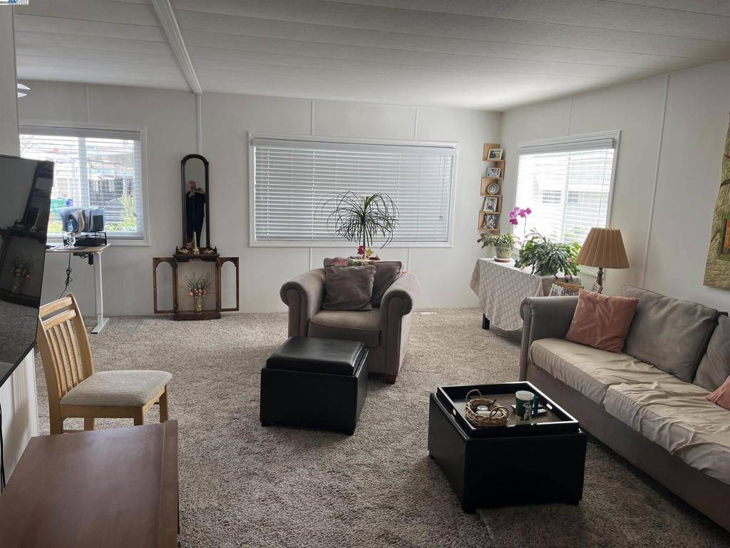 San Leandro, CA 94579,156 Santa Teresa