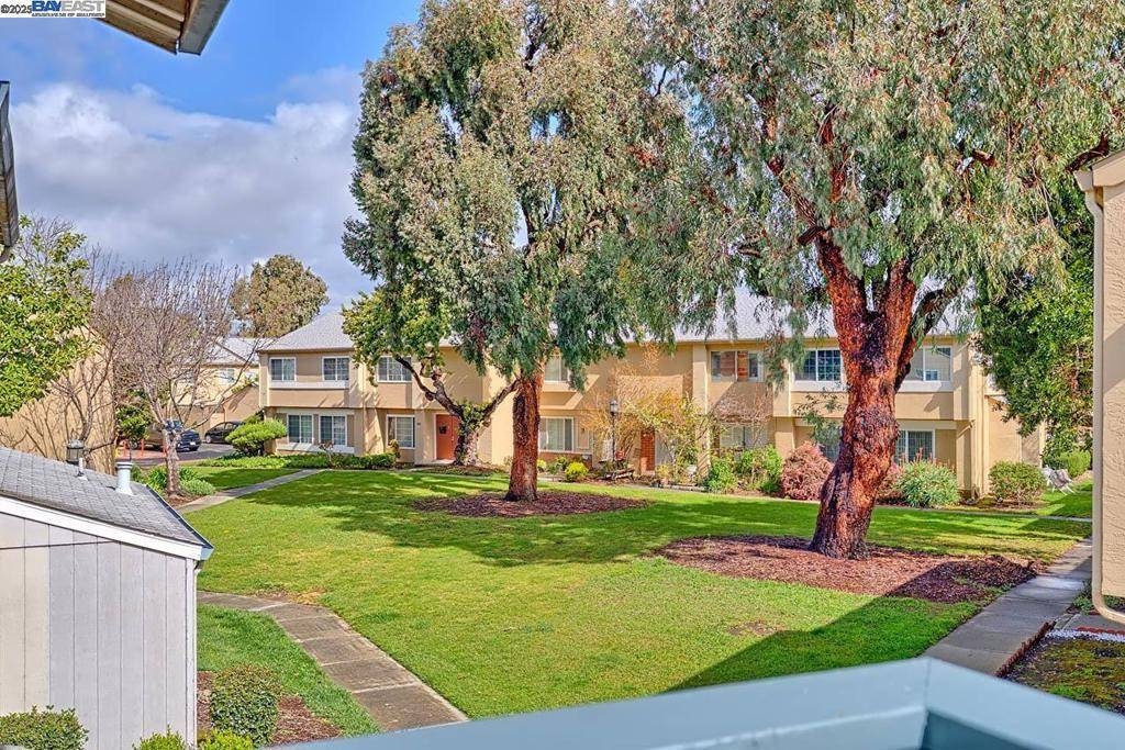 Union City, CA 94587,32643 Endeavour Way