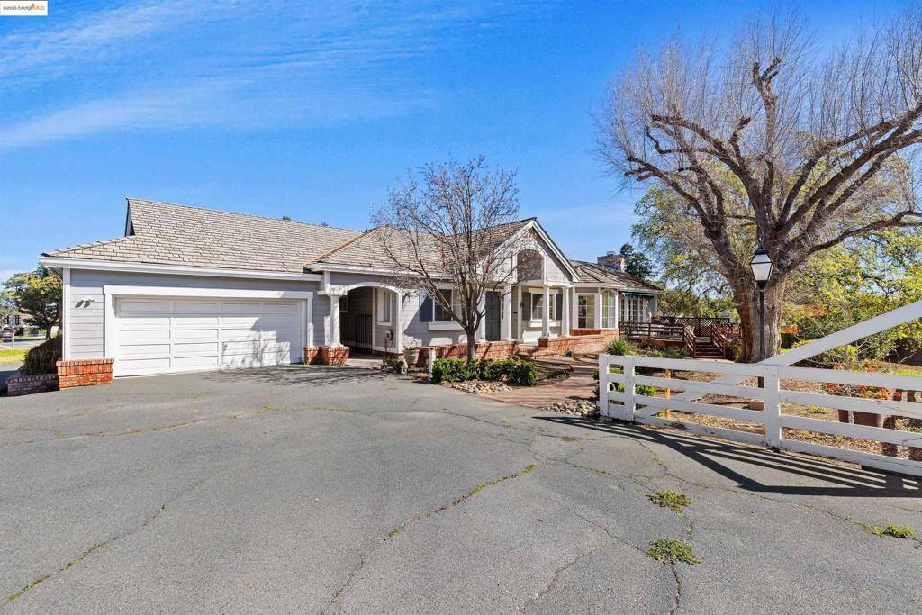 Pittsburg, CA 94565,4210 Suzanne Dr
