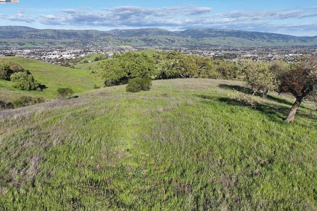 Morgan Hill, CA 95037,0 Oak Glen Ave