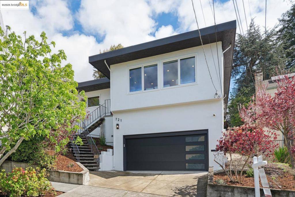 Oakland, CA 94610,721 Rosal AVE