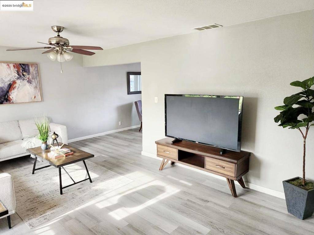 San Jose, CA 95121,1507 Desdemona Ct