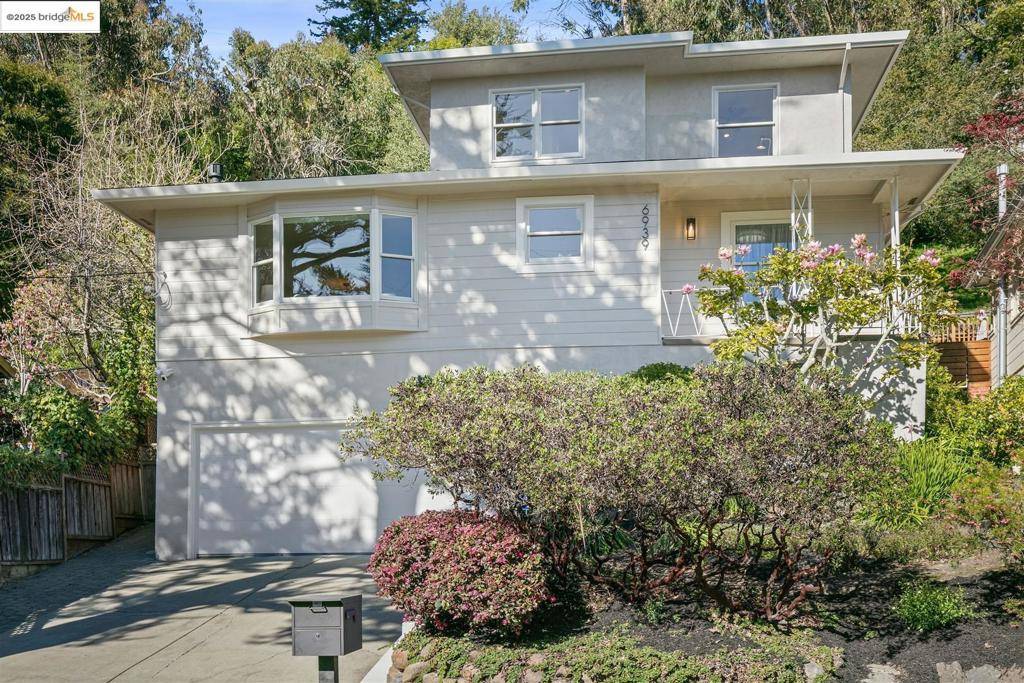 Oakland, CA 94611,6939 Saroni Dr