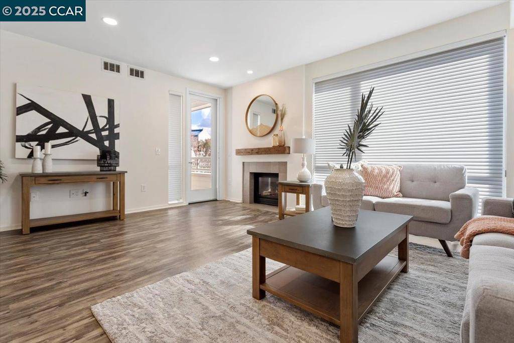 Walnut Creek, CA 94596,1655 N California Blvd #312