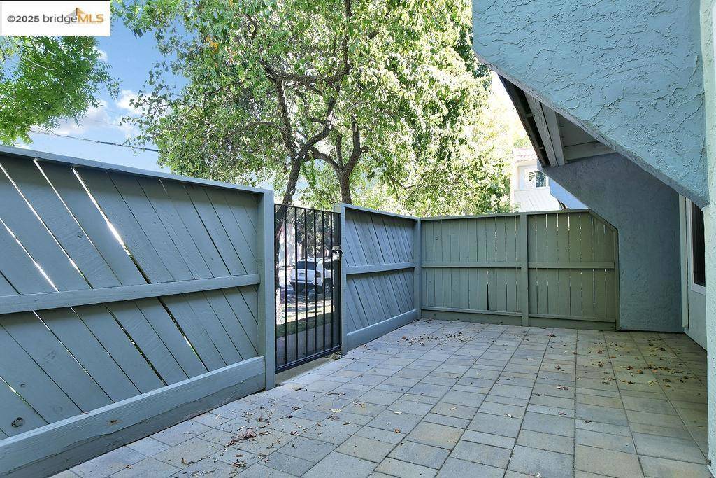 Concord, CA 94520-2842,1800 Laguna Street #7